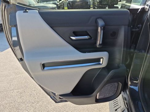 New 2026 GMC Hummer EV SUV AWD/4WD image 32