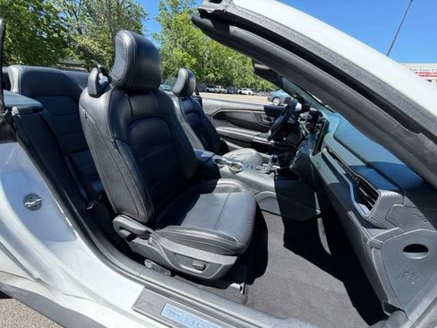 Used 2025 Ford Mustang Premium RWD image 26