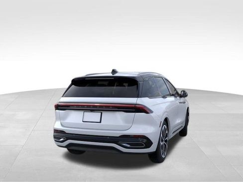New 2026 Lincoln Nautilus Reserve AWD/4WD image 9
