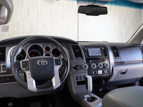 Used 2014 Toyota Sequoia Limited image 11