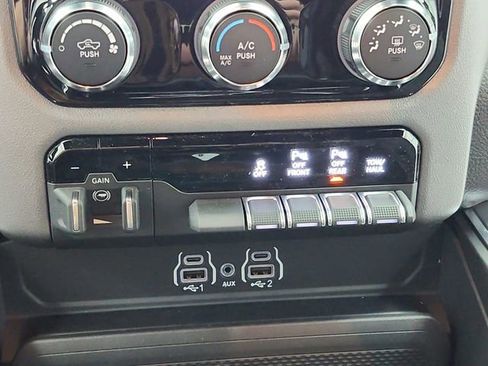 New 2026 RAM 1500 Big Horn AWD/4WD image 34