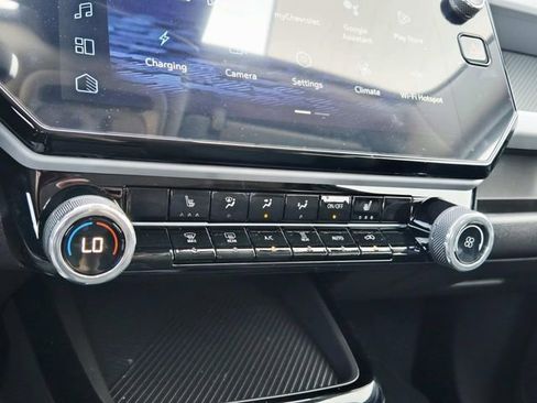 New 2027 Chevrolet Bolt LT w/ Comfort Package FWD image 20