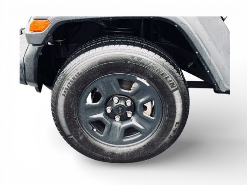 Used 2023 Jeep Wrangler Sport image 13