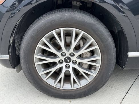 Used 2025 Genesis GV80 2.5T Standard AWD/4WD image 9