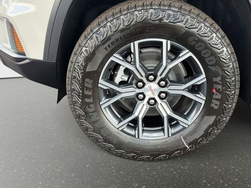 New 2026 GMC Acadia AT4 AWD/4WD image 10