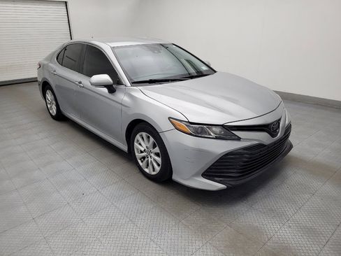 Used 2020 Toyota Camry LE w/ Convenience Package image 13