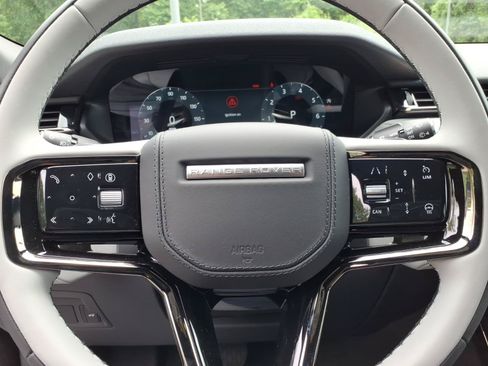 New 2026 Land Rover Range Rover Velar S AWD/4WD image 11