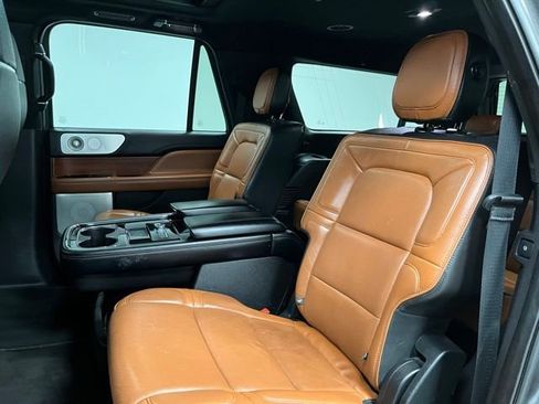 Used 2018 Lincoln Navigator L Reserve AWD/4WD image 48