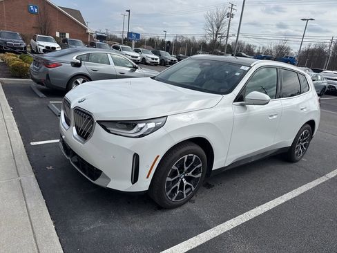 Used 2026 BMW X3 xDrive30 w/ Convenience Package image 3