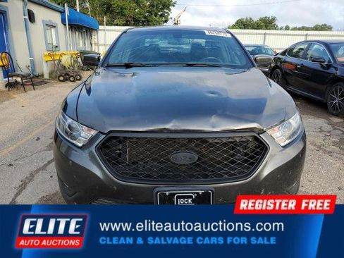 Used 2017 Ford Taurus SEL w/ Equipment Group 201A FWD image 9