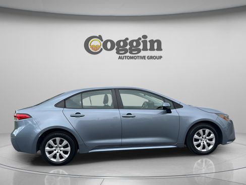 Used 2023 Toyota Corolla LE image 7