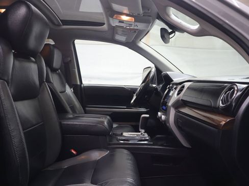 Used 2020 Toyota Tundra Limited w/ Limited Premium Package image 10