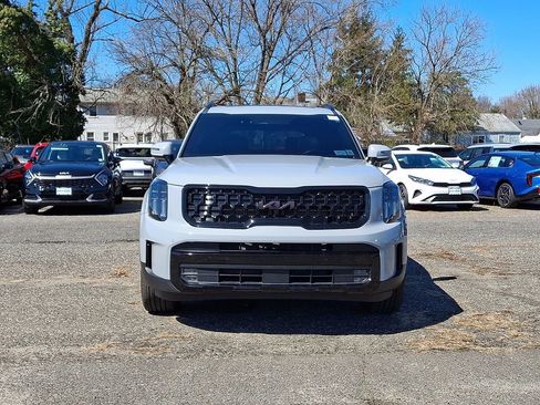 Certified 2025 Kia Telluride SX Prestige X-Line image 2