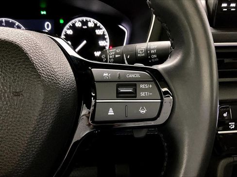 Used 2024 Honda Pilot Touring image 45