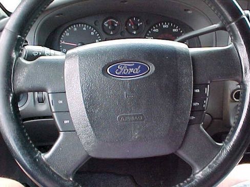 Used 2011 Ford Ranger XLT AWD/4WD image 24
