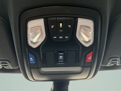 Used 2022 RAM 1500 Big Horn w/ Night Edition AWD/4WD image 25