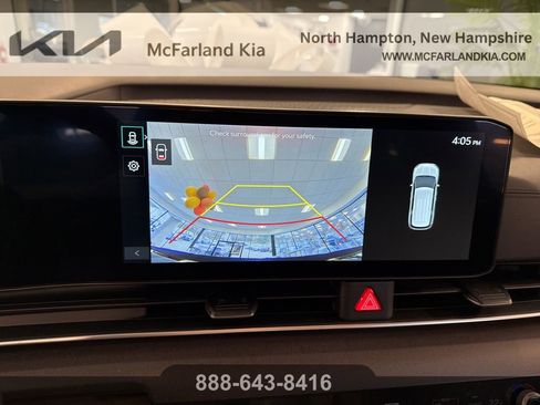 Used 2026 Kia Carnival EX image 16