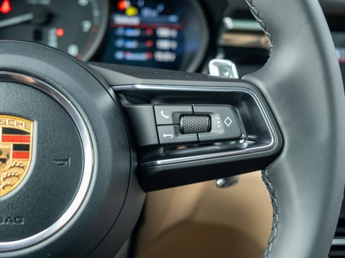 Certified 2026 Porsche Macan AWD/4WD image 26