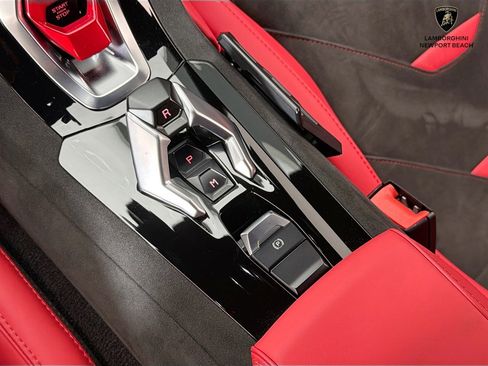 Used 2024 Lamborghini Huracan Tecnica RWD image 43