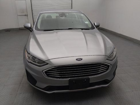 Used 2020 Ford Fusion SE FWD image 14