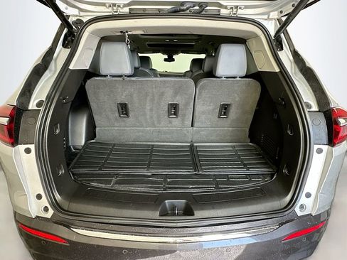 Used 2019 Buick Enclave Premium w/ Experience Buick Package image 27