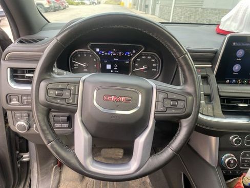 Used 2021 GMC Yukon SLT w/ SLT Luxury Plus Package image 16