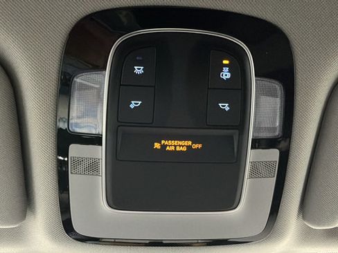Used 2023 Hyundai Santa Fe SE AWD/4WD image 30