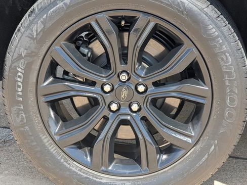 Used 2022 Ford Edge SE w/ Black Appearance Package AWD/4WD image 9