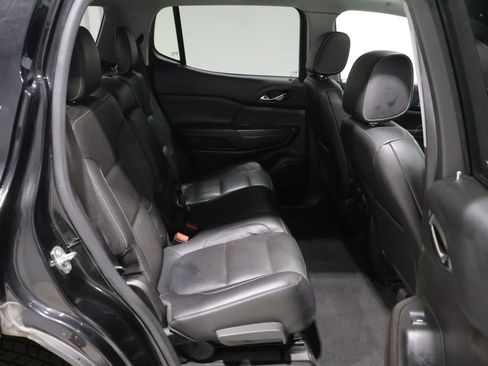 Used 2017 GMC Acadia SLT AWD/4WD image 17