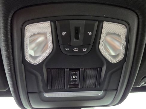 Used 2021 RAM 1500 Big Horn image 28