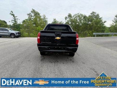 Used 2012 Chevrolet Avalanche LT w/ Suspension Package, Off-Road AWD/4WD image 5