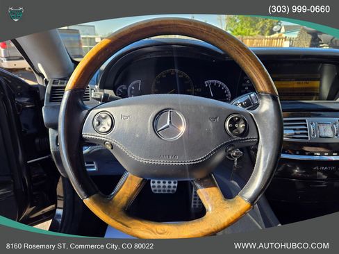 Used 2010 Mercedes-Benz CL 550 CL 550 4MATIC Coupe 2D image 11