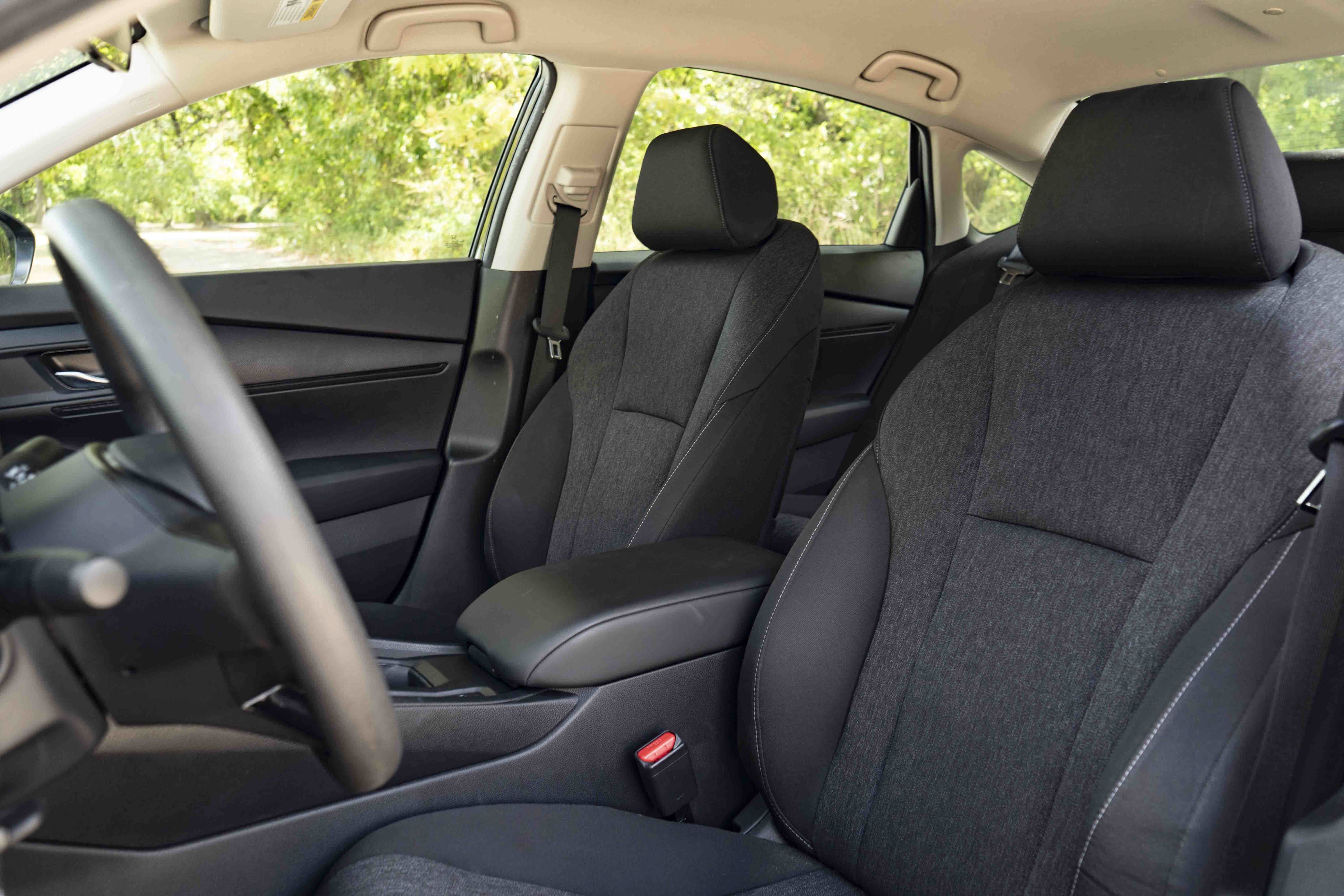 Certified 2025 Honda Accord LX image 17