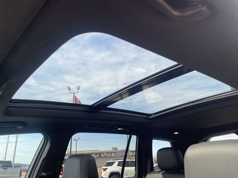 Used 2024 Cadillac XT6 Sport image 45