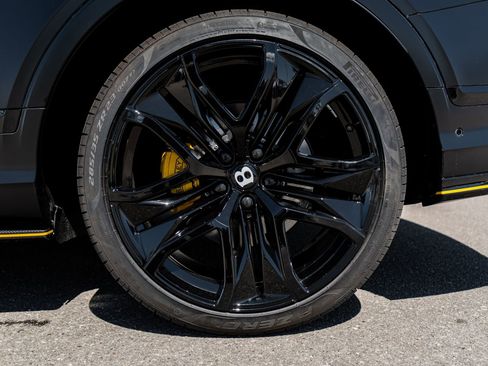 Certified 2026 Bentley Bentayga Speed AWD/4WD image 7