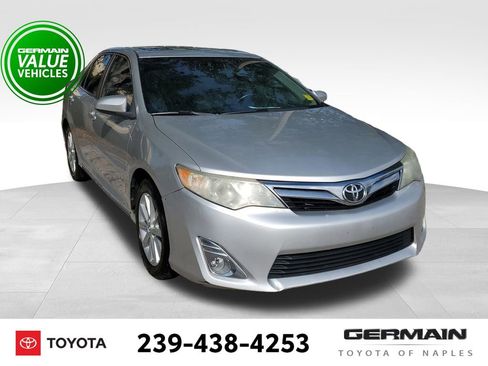 Used 2013 Toyota Camry XLE image 3
