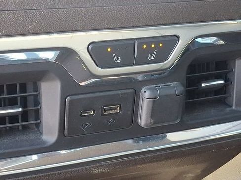 Used 2019 GMC Sierra 1500 SLT w/ SLT Premium Package AWD/4WD image 12