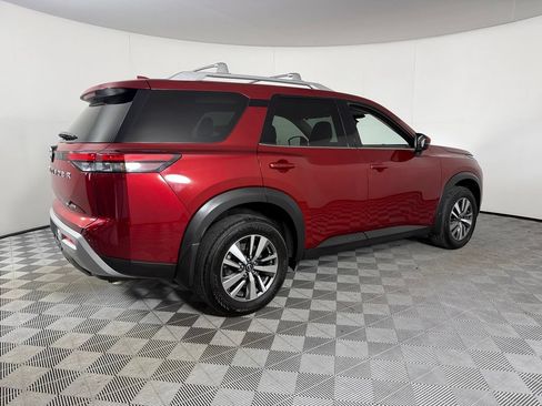 Used 2024 Nissan Pathfinder SL w/ Cargo Package AWD/4WD image 6
