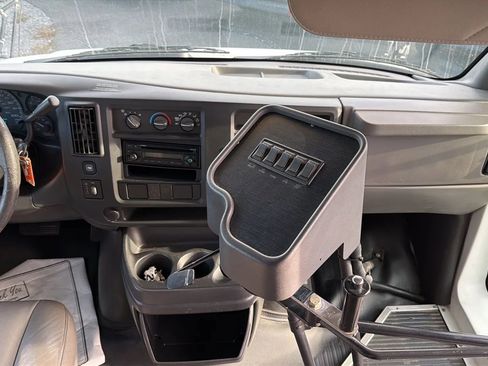 Used 2004 Chevrolet Express 3500 w/ School Bus Package image 17