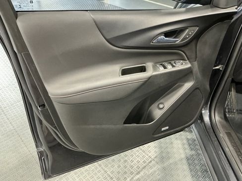 Used 2022 Chevrolet Equinox RS w/ RS Leather Package image 47