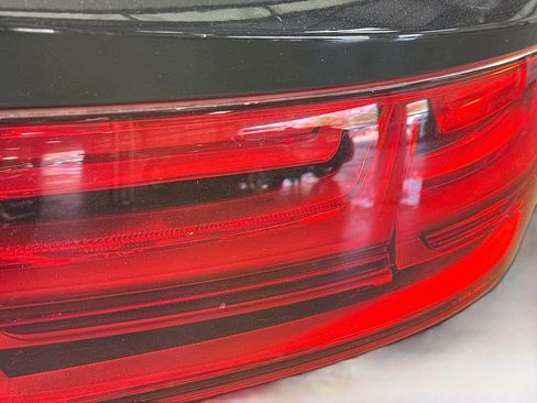 Used 2017 Audi Q7 3.0T Prestige image 32