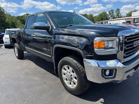 Used 2015 GMC Sierra 2500 SLT AWD/4WD image 12