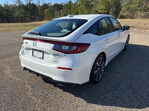 Used 2025 Honda Civic Sport Touring image 3