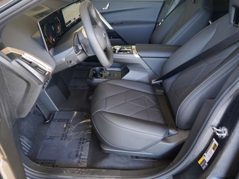 New 2026 BMW iX xDrive45 w/ Premium Package image 11