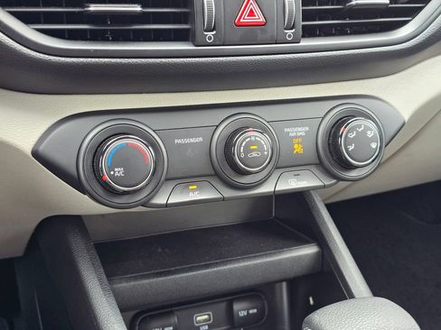 Certified 2023 Kia Forte LXS w/ LXS Technology Package FWD image 21