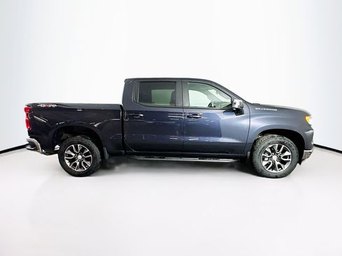 Used 2024 Chevrolet Silverado 1500 LT image 10