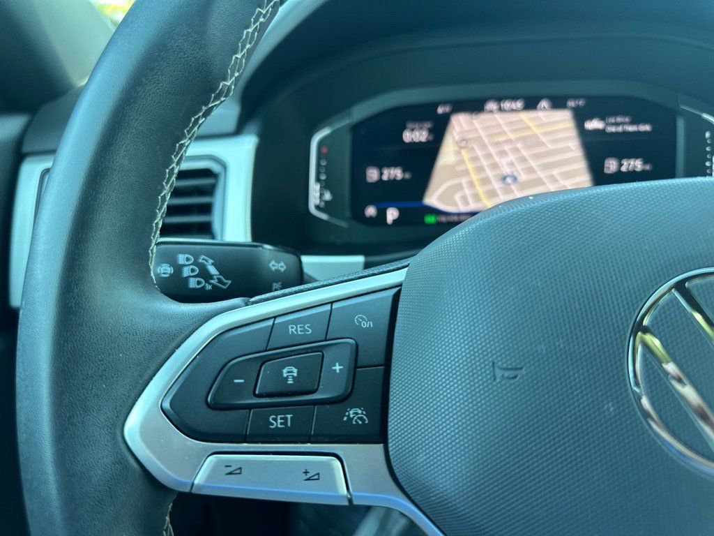 Used 2021 Volkswagen Atlas Cross Sport SEL AWD/4WD image 15