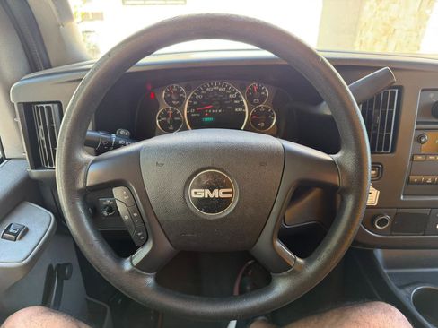 Used 2016 GMC Savana 3500 Extended RWD image 25