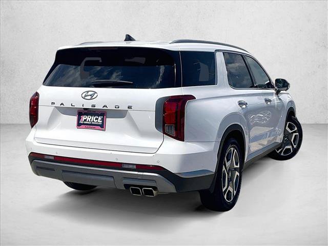 Used 2023 Hyundai Palisade SEL w/ Premium Package FWD image 2