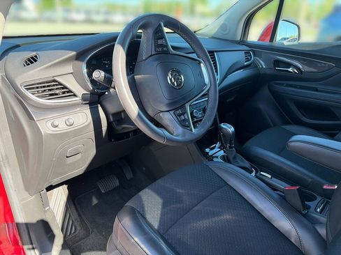 Used 2022 Buick Encore Preferred w/ Safety Package image 11